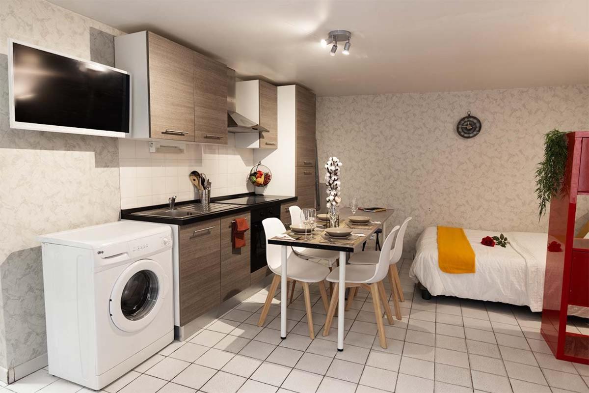 Kasa Confort - Le Calme Au Coeur De La Ville - Tv & Wifi Apartment Vila Velha Exterior foto